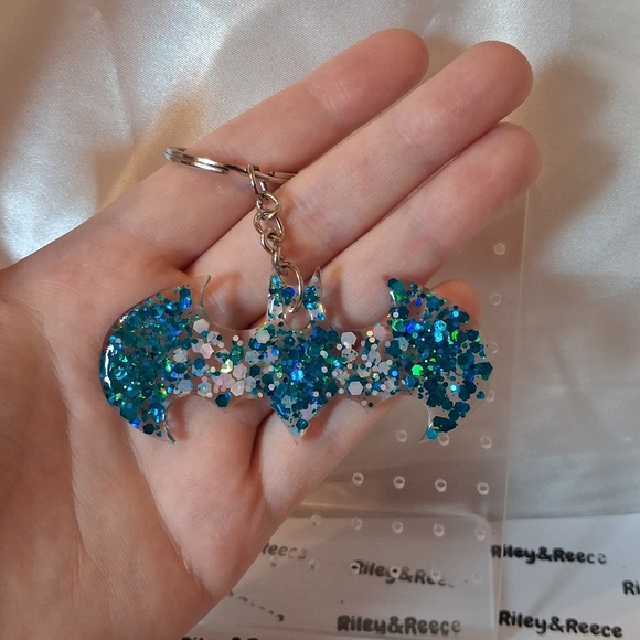 Bat Resin Keychain!! - Picture 2 of 4